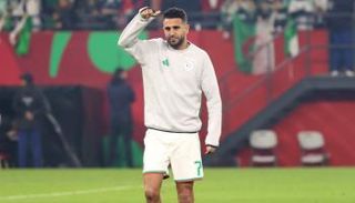 محرز قائد منتخب الجزائر