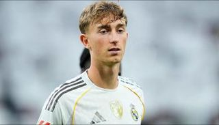 دين هويسن مدافع ريال مدريد