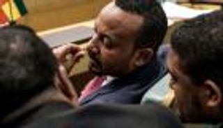 إثيوبيا تتوصل إلى اتفاق مبدئي لإعادة هيكلة ديون متعثرة  بقيمة مليار دولار