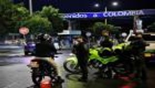 بعد عملية أمريكا.. كولومبيا تحشد قواتها على الحدود مع فنزويلا 