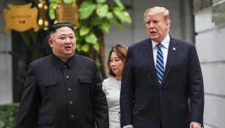 كيم جونغ أون زعيم كوريا الشمالية وترامب في لقاء سابق