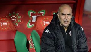 سامي الطرابلسي مدرب منتخب تونس السابق