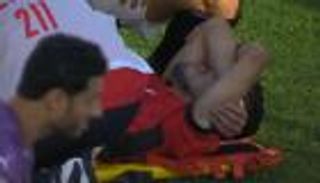 تفاصيل إصابة محمد حمدي.. غادر باكياً مباراة مصر وبكين