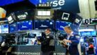 وول ستريت تفتح على ارتفاع والأسواق العالمية تترقب بيانات اقتصادية حاسمة