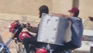 جانب من عمليات النهب في حضرموت