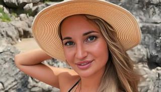 المؤثرة الإيطالية يوليا بورتسيفا