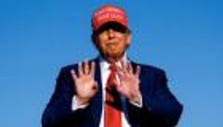 ترامب يستعد لاجتماع حاسم مع شركات النفط الأمريكية لمناقشة مستقبل الطاقة الفنزويلية