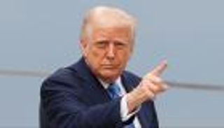 بينها فنزويلا.. أمريكا تضيف 25 دولة أخرى إلى برنامج التأشيرات مرتفع التكلفة