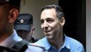 باحث مسجون مقابل لاعب مطلوب.. تبادل بين روسيا وفرنسا