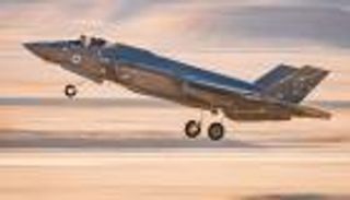 إسرائيل في حيرة بشأن اختيار المقاتلة الحاسمة لمواجهة محتملة مع إيران