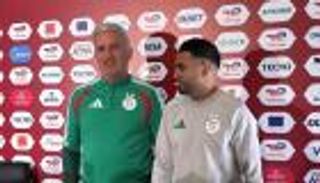 هل يتدخل محرز في خياراته؟.. مدرب الجزائر يكشف جديد المصابين