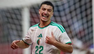 مازا نجم منتخب الجزائر