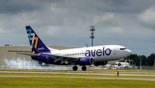 شركة «أفيلو إيرلاينز» - الغارديان