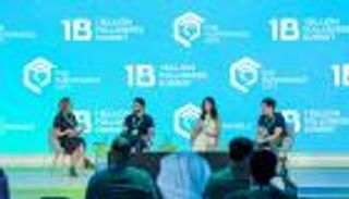 قمة المليار متابع.. خبراء يدعون لمواكبة التغيرات التقنية في التعليم