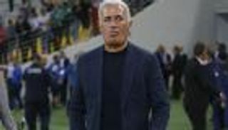 هل يتحمل الحكم مسؤولية الخروج الأفريقي؟.. رد مفاجئ من مدرب الجزائر 