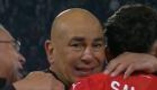 دموع الفرح.. حسام حسن يبكي بعد تأهل مصر في &laquo;أمم أفريقيا&raquo; (فيديو)