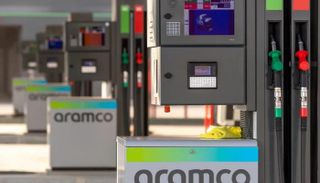 أرامكو السعودية تطرح بنزين 98 