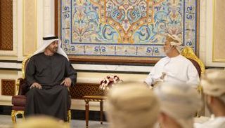 الشيخ محمد بن زايد آل نهيان والسلطان هيثم بن طارق