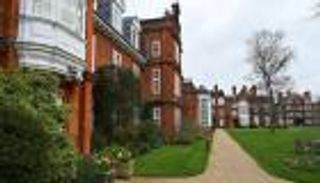 وثائق بريطانية تكشف تغلغل الإخوان في الجامعات.. تجنيد ونفوذ خفي