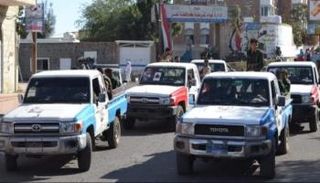 دوريات للإخوان في تعز