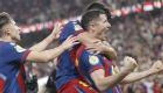 ليفاندوفسكي يكشف خطة فوز برشلونة على ريال مدريد