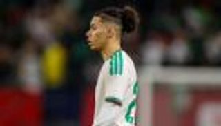 بعد الخيبة الأفريقية.. لماذا عاد إيلان قبال سريعاً إلى باريس؟