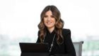 ميرنا عصام عارف.. &laquo;سيدة مايكروسوفت&raquo; تظهر في البرلمان المصري 