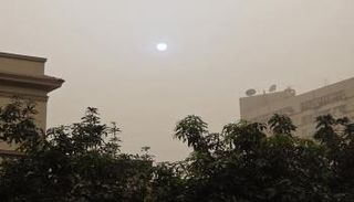 عاصفة ترابية قوية في مصر 