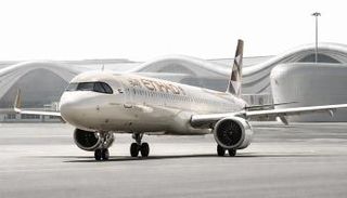 الاتحاد للطيران تنقل 22.4 مليون مسافر خلال 2025