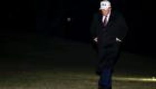 احتجاجات إيران تضع ترامب أمام اختبار التصعيد أو الحوار