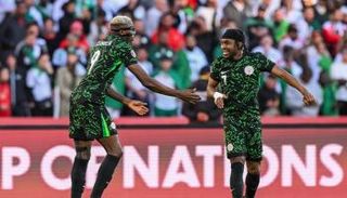 أديمولا لوكمان وفيكتور أوسيمين ثنائي نيجيريا