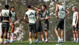 تشابي ألونسو في تدريبات ريال مدريد