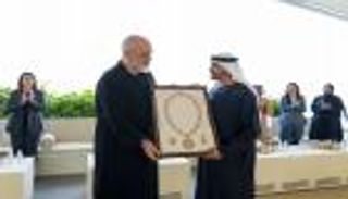 رئيس الإمارات يبحث مع رئيس وزراء ألبانيا علاقات التعاون.. ويمنحه &laquo;وسام زايد&raquo;