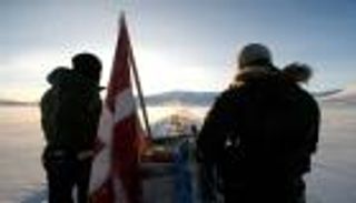 &laquo;حراس الجليد&raquo; في غرينلاند.. زلاجات وكلاب في مواجهة الجغرافيا والسياسة