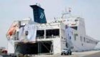 حمولة سفينة &laquo;محمد بن راشد&raquo; تصل إلى غزة.. وبدء توزيعها على السكان