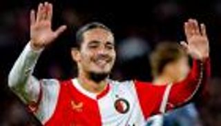 تشيلسي ليس وحيدا.. بطل أوروبا الأسبق مهتم بحاج موسى