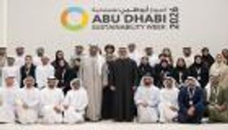 ولي عهد أبوظبي يزور جناح &laquo;شباب من أجل الاستدامة&raquo; في أسبوع أبوظبي للاستدامة 2026