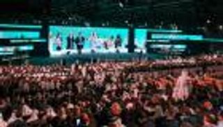 &laquo;القمة العالمية لطاقة المستقبل&raquo;.. توقعات باستثمارات تريليونية بين الإمارات والاتحاد الأوروبي