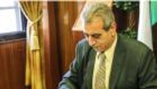 علي شعث.. سيرة خبير يقود غزة وسط الركام