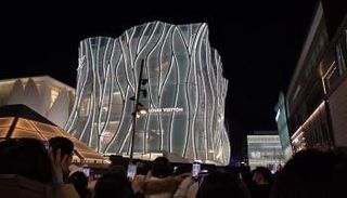 افتتاح متجر لويس فيتون في الصين