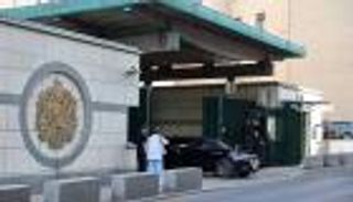 روسيا تطرد دبلوماسيا بريطانيا.. اتهامات بـ&laquo;التجسس&raquo;