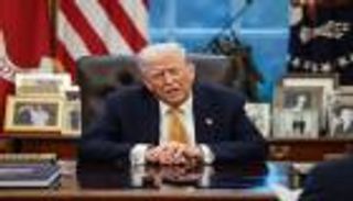 ترامب: حكومة إيران &laquo;قد تسقط&raquo; وهذا رأيي في رضا بهلوي