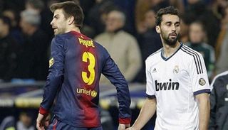 ألفارو أربيلوا وجيرارد بيكيه