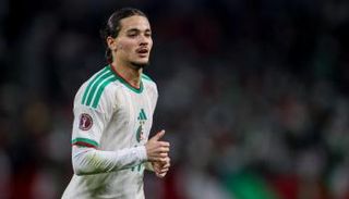 حاج موسى نجم منتخب الجزائر