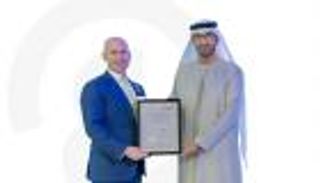 سلطان الجابر زميلاً فخرياً لمعهد الطاقة تقديراً لدوره القيادي في ربط الطاقة بالذكاء الاصطناعي