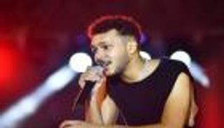 ويجز يعلن زواجه ويفرض السرية على هوية العروس