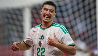 مازا نجم منتخب الجزائر