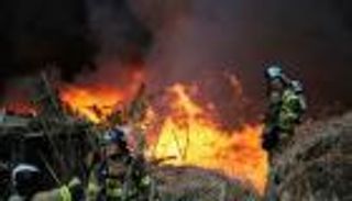 حريق ضخم يلتهم حيًا عشوائيًا داخل جانجنام الراقية في سول