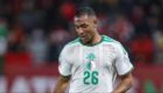 &laquo;كان عليهم احترامنا&raquo;.. سمير شرقي يفجر أزمة بين باريس ومنتخب الجزائر