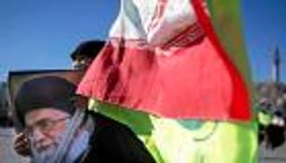 إيران أمام معضلة القيادة.. خيارات داخل النظام وخارجه